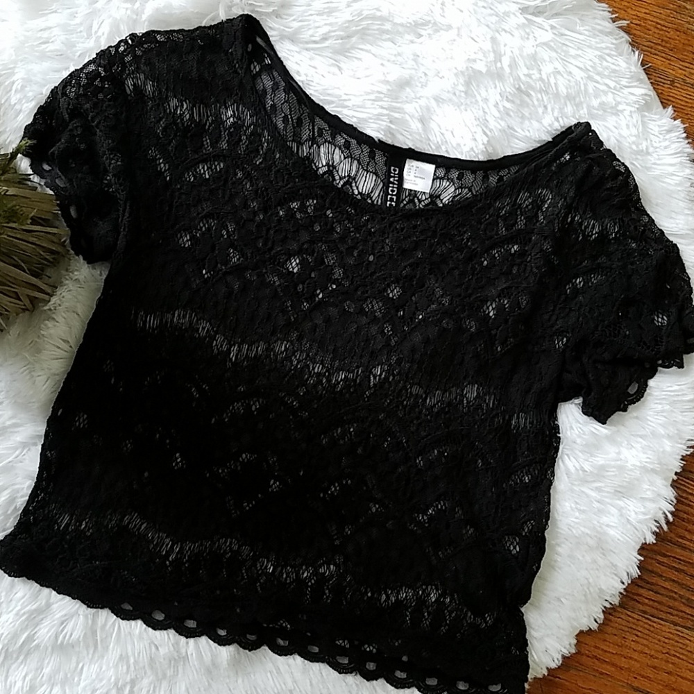 h&m Black lace crop top